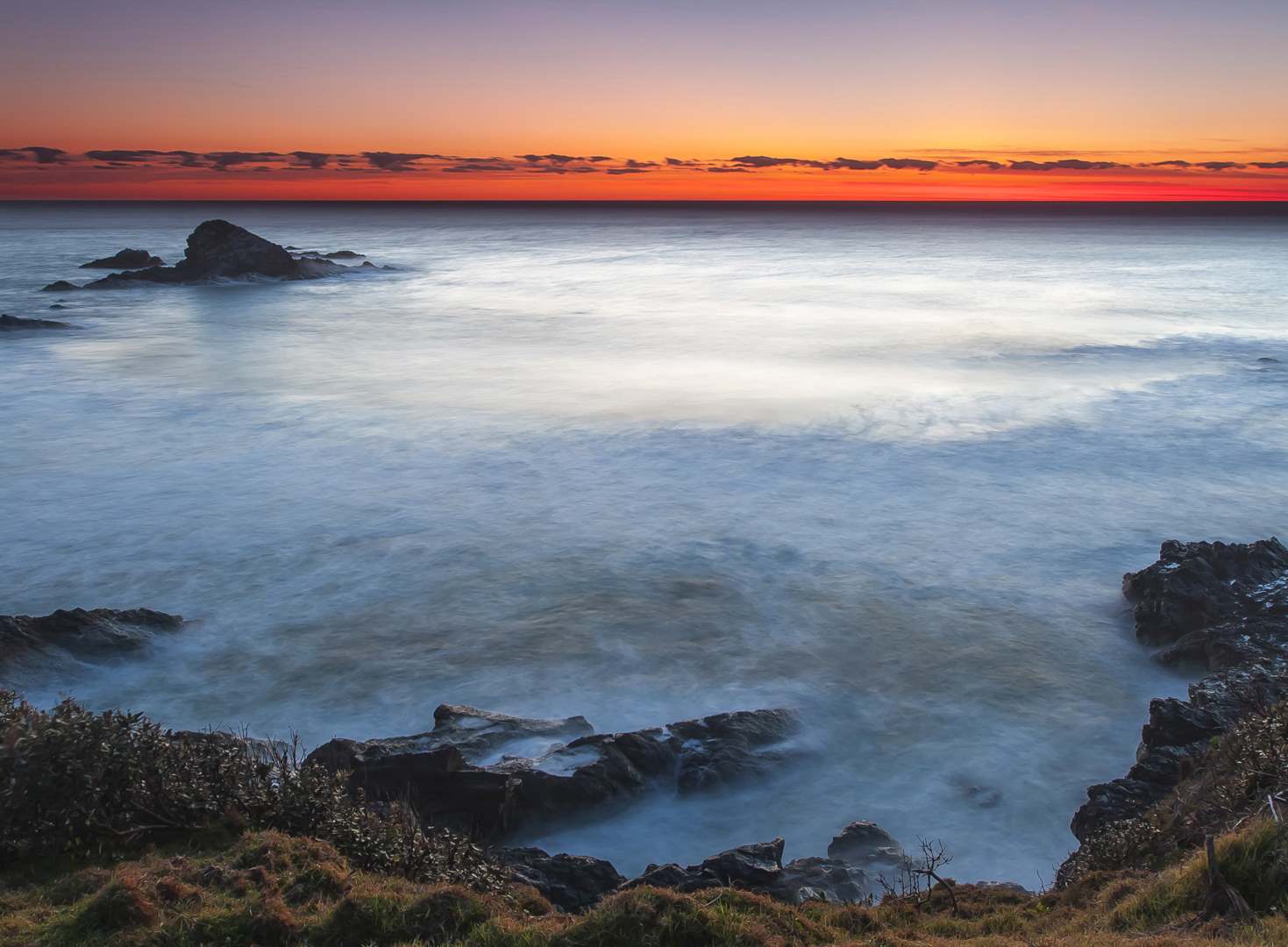 L 23642 Broken Head Sunrise