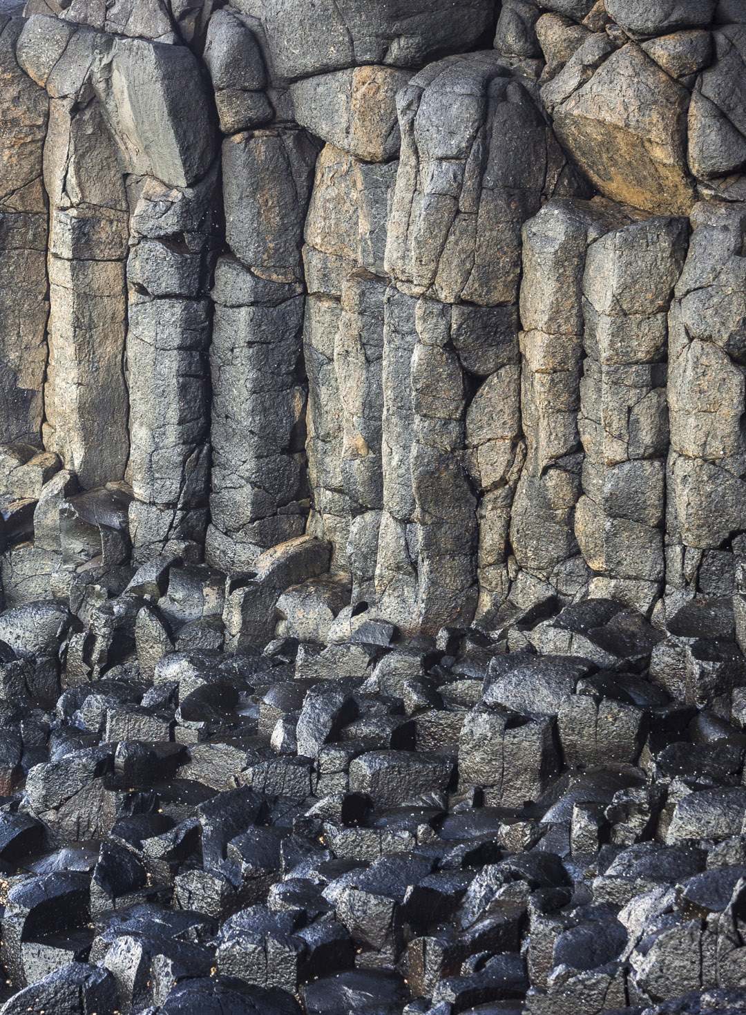 L 26770 Fingal Headland