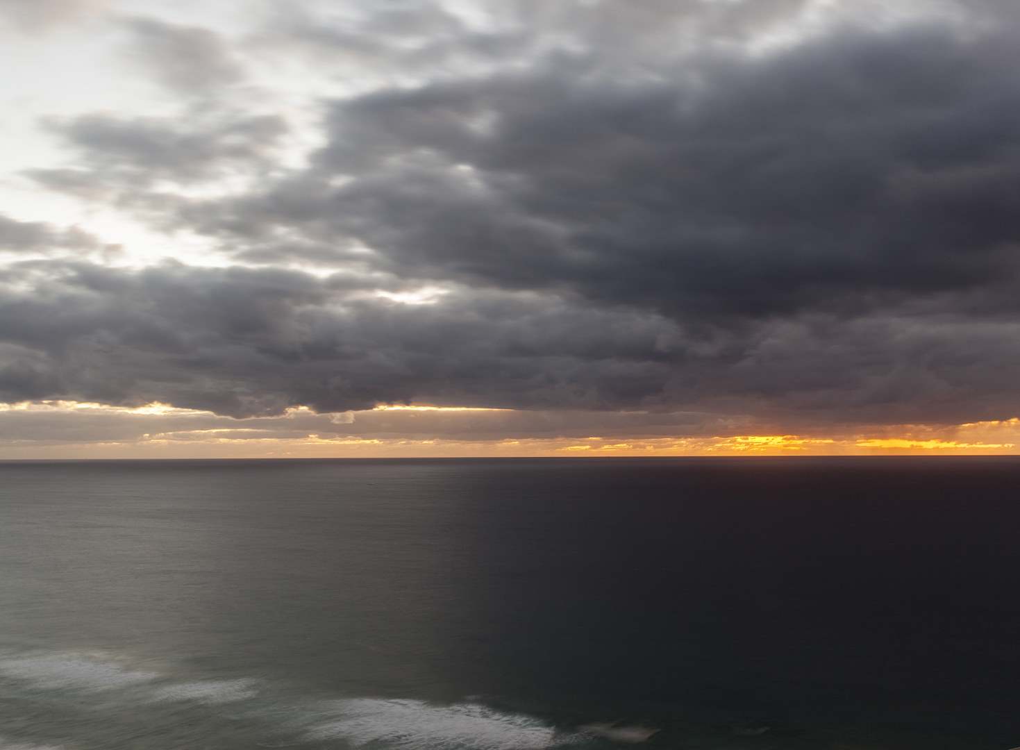 L 27403 Surfers Paradise